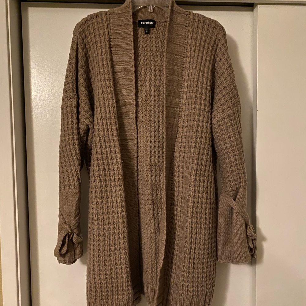 Cardigan bell sleeve size L